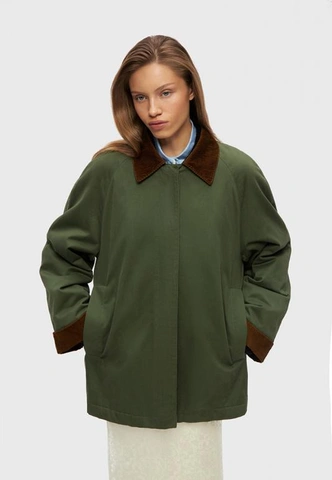 Barn Jacket — незаменимый тренд осени: 8 лучших моделей