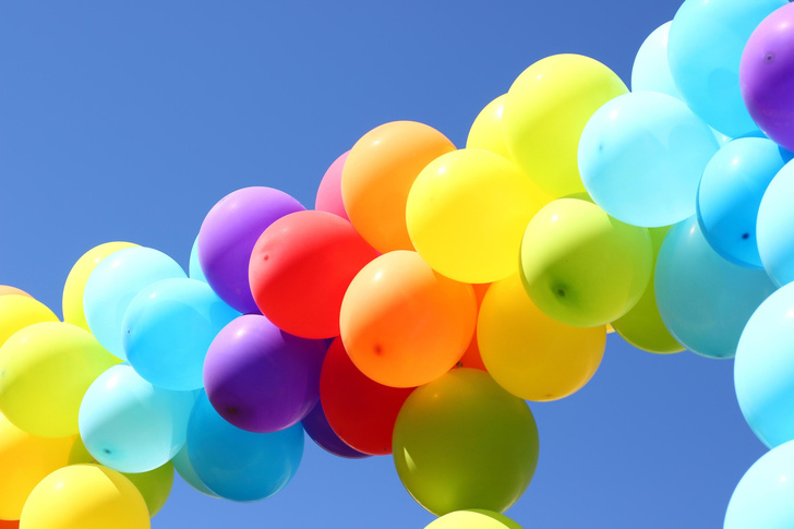Почему шарики с гелием сдуваются быстрее тех, что с воздухом?