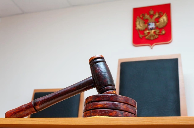Суд в Петербурге не стал арестовывать общественницу-пацифистку. Но ей по-прежнему грозит до 5 лет | Источник: AMilkin / iStock