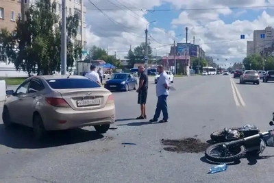 В Омске 17-летний мотоциклист попал в ДТП