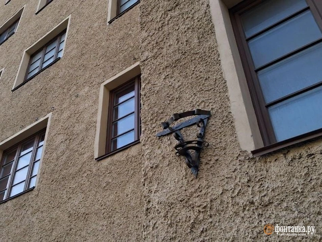 Исторический флагодержатель | Источник: Анна Мотовилова / «Фонтанка.ру»