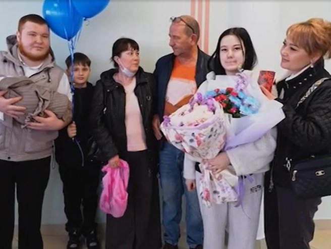 Отец не отходил от ребенка после выписки | Источник: u-tv.ru