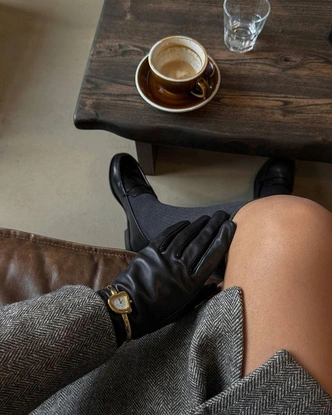 Как модно носить часы в 2026 году? (Нет, не просто на запястье) Как модно носить часы в 2026 году? (Нет, не просто на запястье)