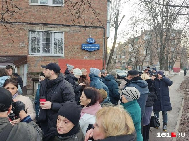 Ростовчанам из обрушившегося дома неделями не могли дать ответ, что им делать | Источник: Диана Кулыгина