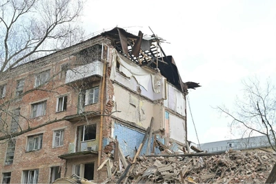 В Перми начали снос аварийной пятиэтажки во Владимирском