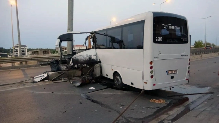 Опубликовано видео ДТП с автобусом в Турции, где были российские туристы