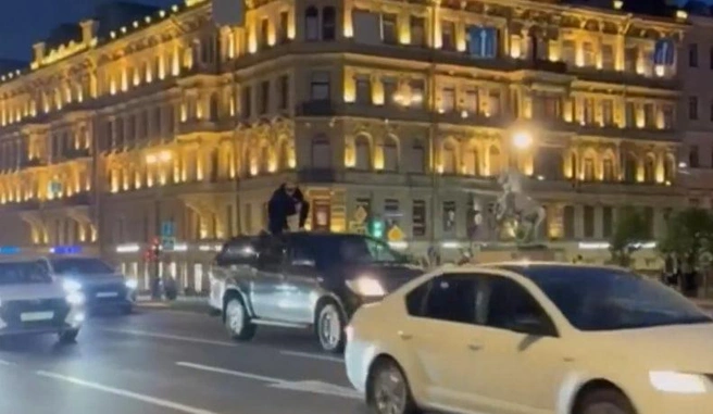 Кадр из видео полиции | www.fontanka.ru