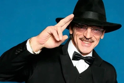 Усатый нянь: Михаил Боярский стал дедушкой в 7-й раз и активно возится с внуками