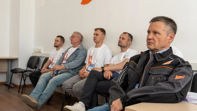 Эксперты соревнований по компетенции «Производство стали» | Источник: ТМК