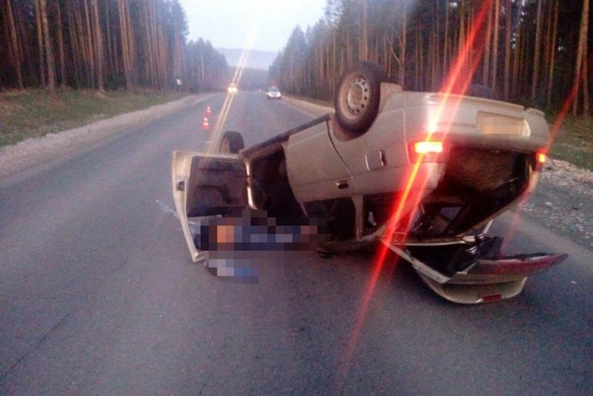 Автомобиль перевернулся на ровном месте | ufa1.ru