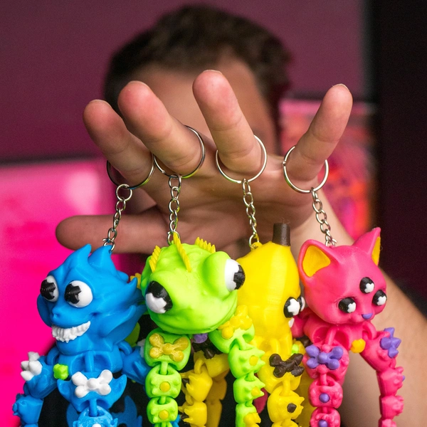 Сейчас у Ильи имеется коллекция из 10 мем-персонажей и шести — из линейки «искноги» | Источник: Илья Черногаев