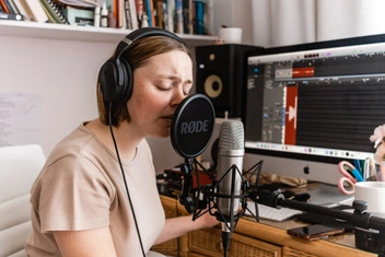 Книга, спектакль, сериал и подкаст: специальная подборка Psychologies