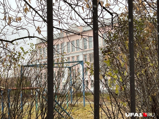 Школа построена в 1950-е | Источник: Андрей Бирюков / UFA1.RU