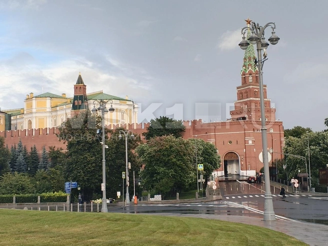 Что происходит у стен Кремля на фоне сообщений о визите директора ЦРУ Джона Рэтклиффа в Москву | Источник: Арина Майорова / MSK1.RU