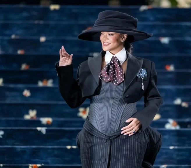 Рианна объявила о третьей беременности на Met Gala 2025 | Источник: GettyImages