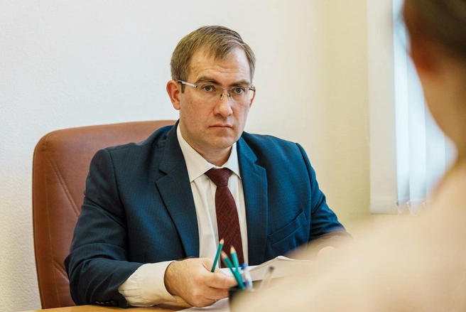 Артёму Зубкову 43 года | Источник: Воронежская областная дума / vrnoblduma.ru