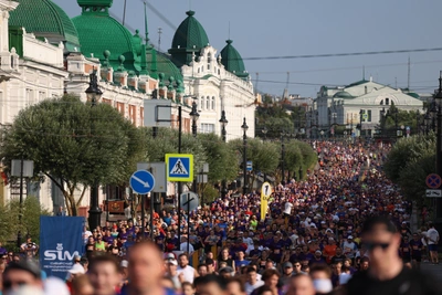 13 участникам и зрителям марафона стало плохо из-за жары