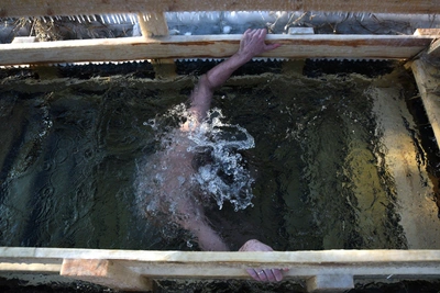 Кардиолог предупредил об опасности крещенских купаний