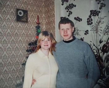 Ольга и Сергей в начале двухтысячных | Источник: читатель E1.RU