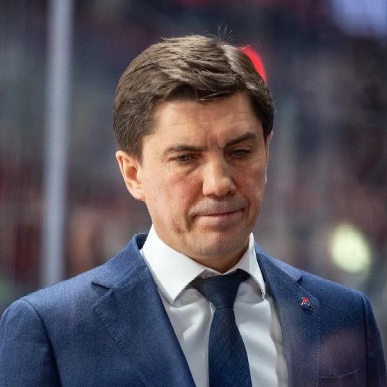 <p>Игорь Никитин </p>