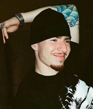 Рэпер Friendly Thug 52 NGG купил маме Mercedes стоимостью до 20 миллионов