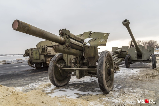 122-мм гаубица образца 1938 года М-30 и гаубица Д-30 | Источник: Мария Часовитина