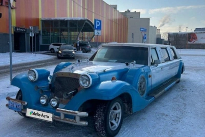 American Classic: Lincoln Limousine for Sale in Novokuznetsk – Photos