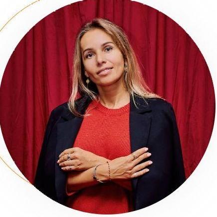 <p>Оксана Колеганова</p>