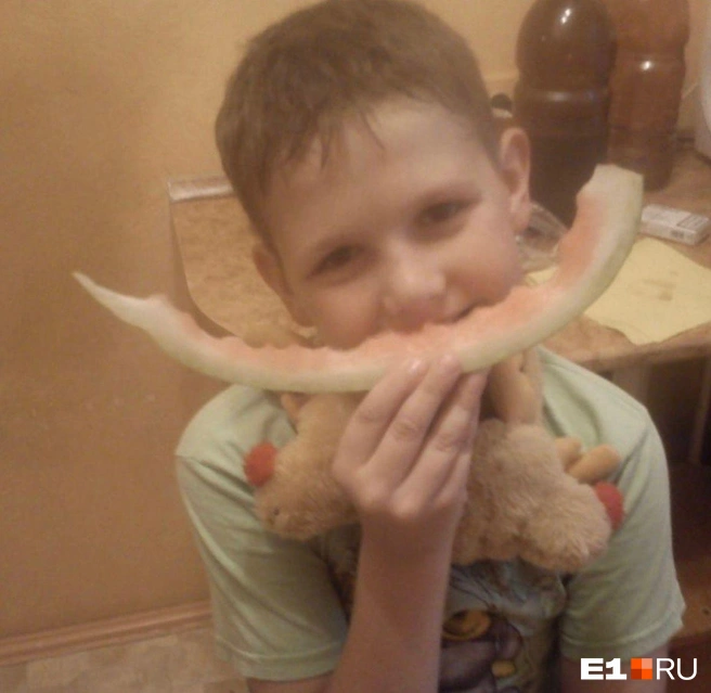 Родители мальчика рано развелись | Источник: Макс Николаев