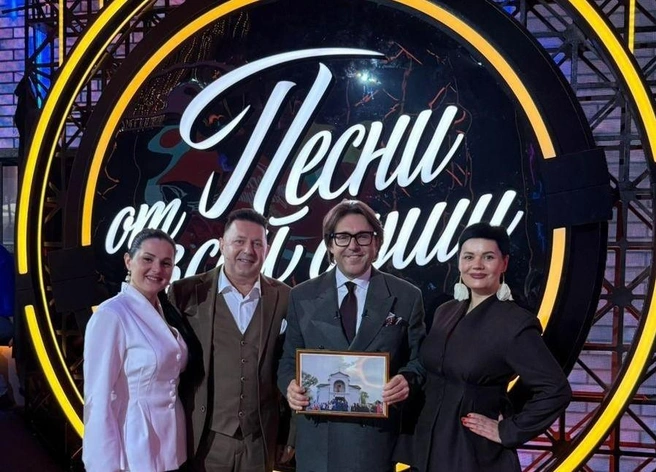 Супруги Долженко приезжали на съемки телешоу вместе со своей старшей дочерью Кристиной | Источник: Марина Женина / Vk.com