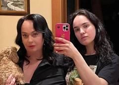 Лариса Гузеева стала бабушкой? Телезвезду заметили в Тбилиси с дочкой, несущей грудничка — видео