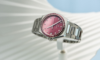 Zenith «перекрасили» часы Defy Midnight в градиентный розовый цвет