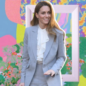 Блузка с рюшами и серый костюм: Кейт Миддлтон выступила перед публикой в модном образе