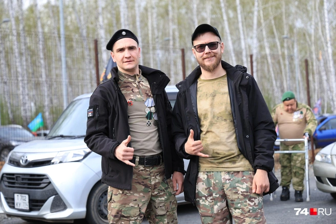 В целом к месту сбора прибыли около 100 человек | Источник: Михаил Шилкин