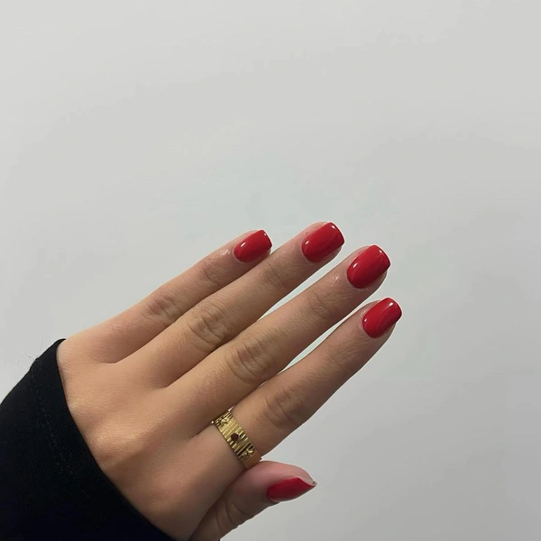 маникюр, маникюр 2025, цвет маникюра, ногти маникюр 2025, красный маникюр, красивый маникюр, цвет маникюра 2025, маникюр тренд | Источник: Социальные сети