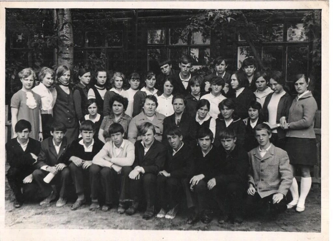 Ученики нижегородской школы № 84 в 1971 году | Источник: pastvu.com