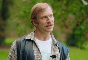 Иван Дорн признался, что ходит без трусов перед дочерью: почему дети не должны видеть родителей голыми