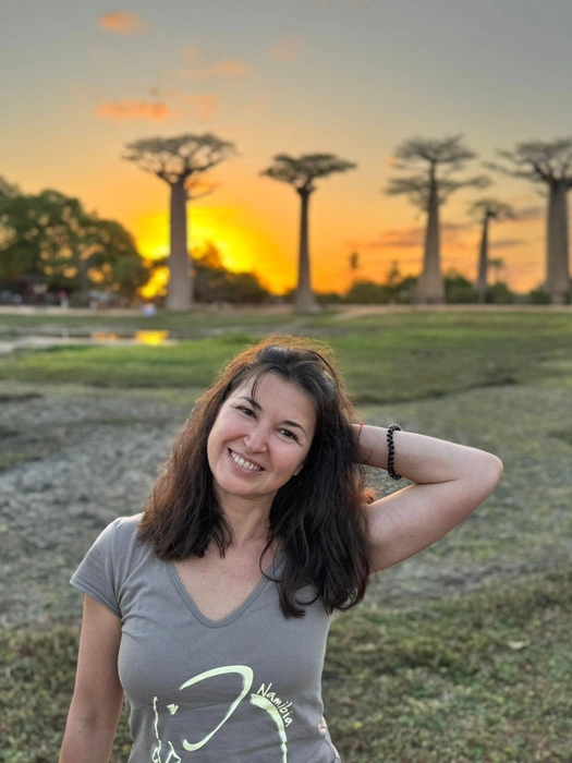 На фоне те самые баобабы | Источник: Яна Ефременко 