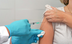 Почему в Израиле коронавирусом начали заражаться полностью вакцинированные люди?