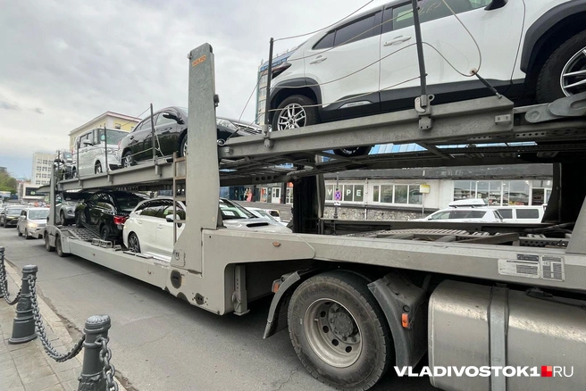 В сентябре и октябре дальневосточные таможни работали в усиленном режиме из-за большого потока машин | Источник: Елена Буйвол / VLADIVOSTOK1.RU