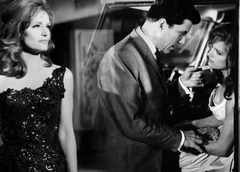 О ней мечтали миллионы, но она ушла из жизни из-за одиночества: трагичная история самой желанной женщины Франции