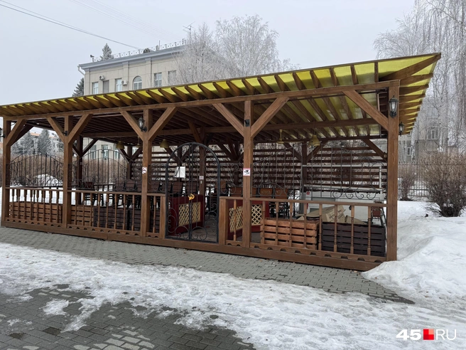 Беседка тоже идет под снос | Источник: Юлия Король