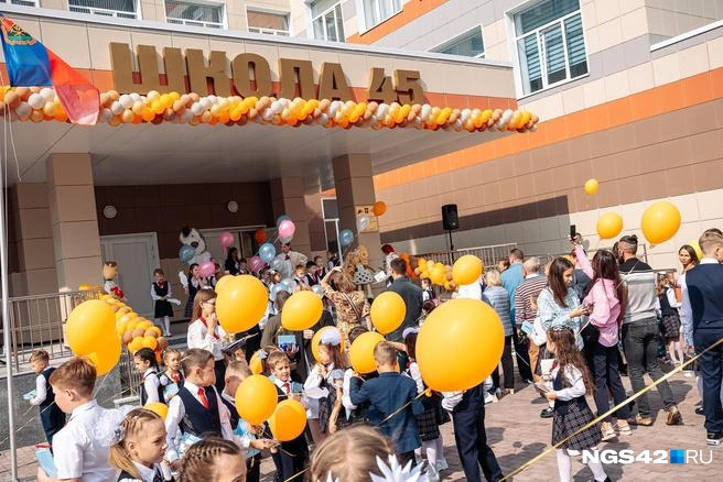 События в новой школе трижды становились причиной для обсуждения в соцсетях | Источник: Максим Серков / NGS42.RU