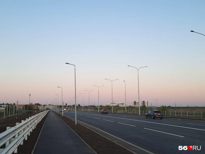Впереди&nbsp;— Загородное шоссе | Источник: Анастасия Баринова / 56.RU