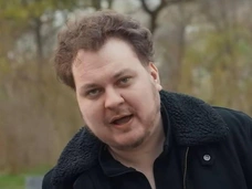 Блогер Хованский может умереть: «Ожидал, что первой в моей жизни отъедет печень, но отказывают ноги»
