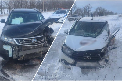 Водитель Geely врезался в Lada Granta на встречке