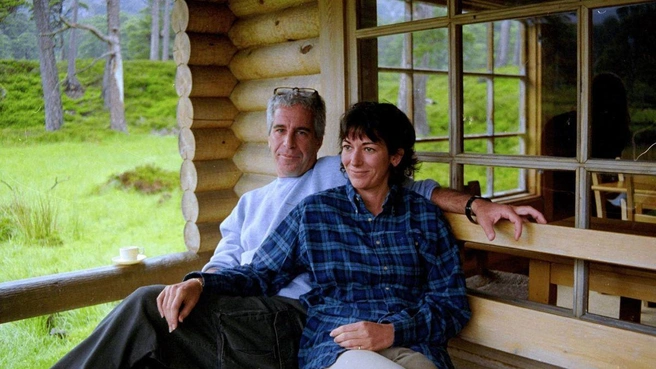 Kellen said Maxwell corrupted Epstein into the monster he became. | Источник: mega