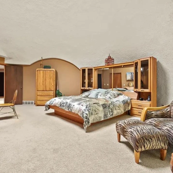 «Луковый дом» в США выставлен на продажу за $1,9 млн «Луковый дом» в США выставлен на продажу за $1,9 млн