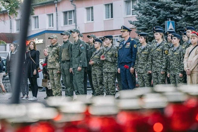 Церемония возложения цветов | Источник: Официальное сообщество фестиваля в ВК