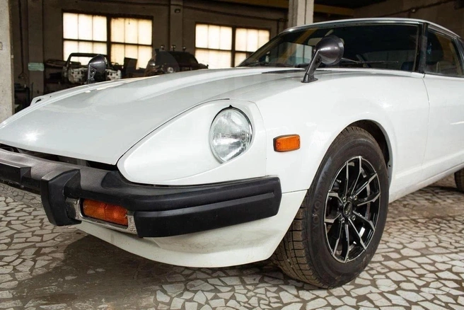 Белый цвет — редкость для спортивных машин в Японии 70-х | Источник: auto.ru